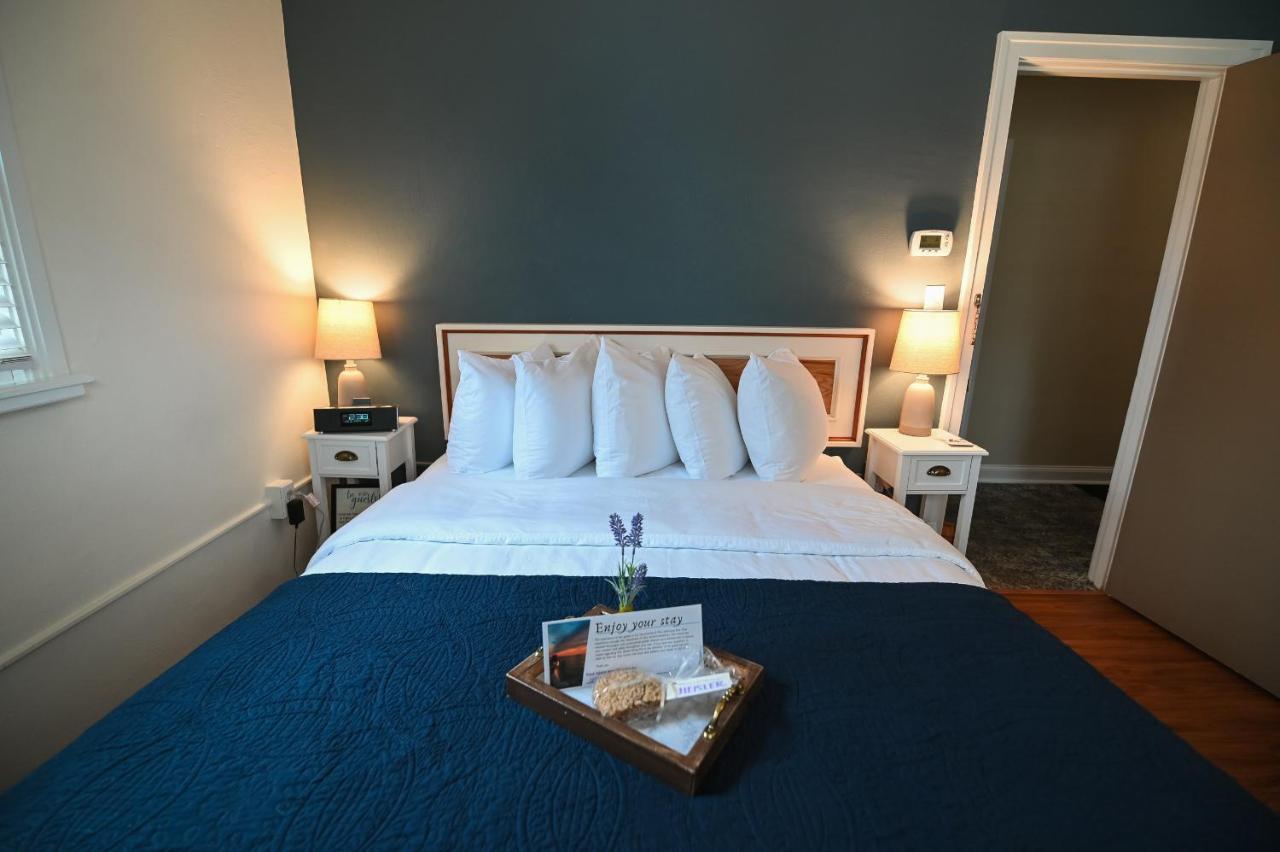 The Lakehouse Inn Geneva Eksteriør bilde